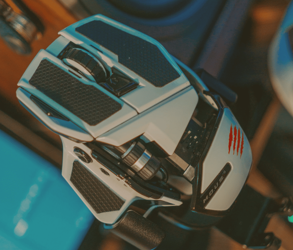Wired vs Wireless Mouse: Which One Actually Wins in 2025?